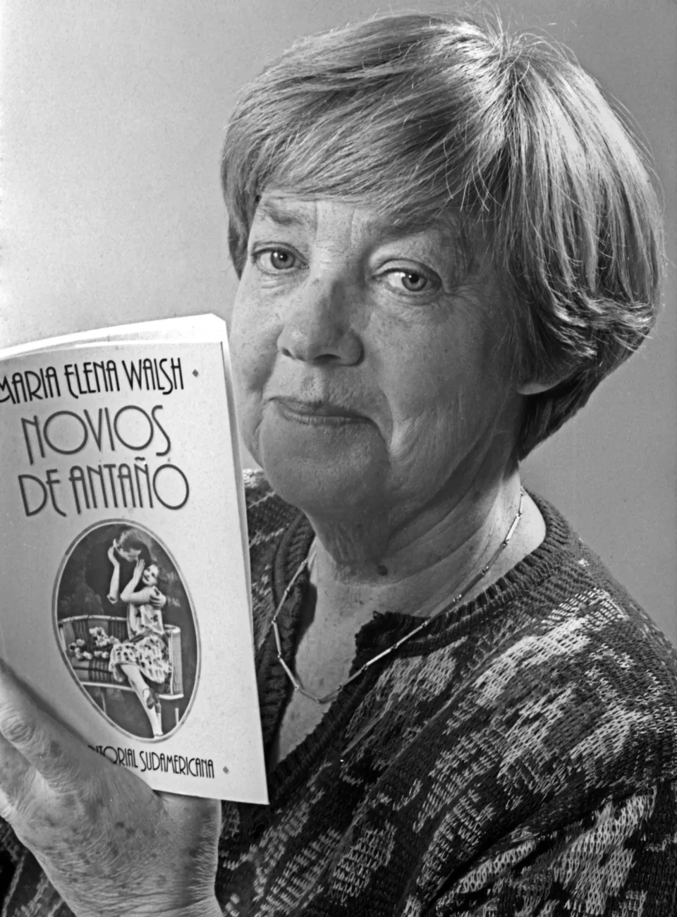 maria elena biografia